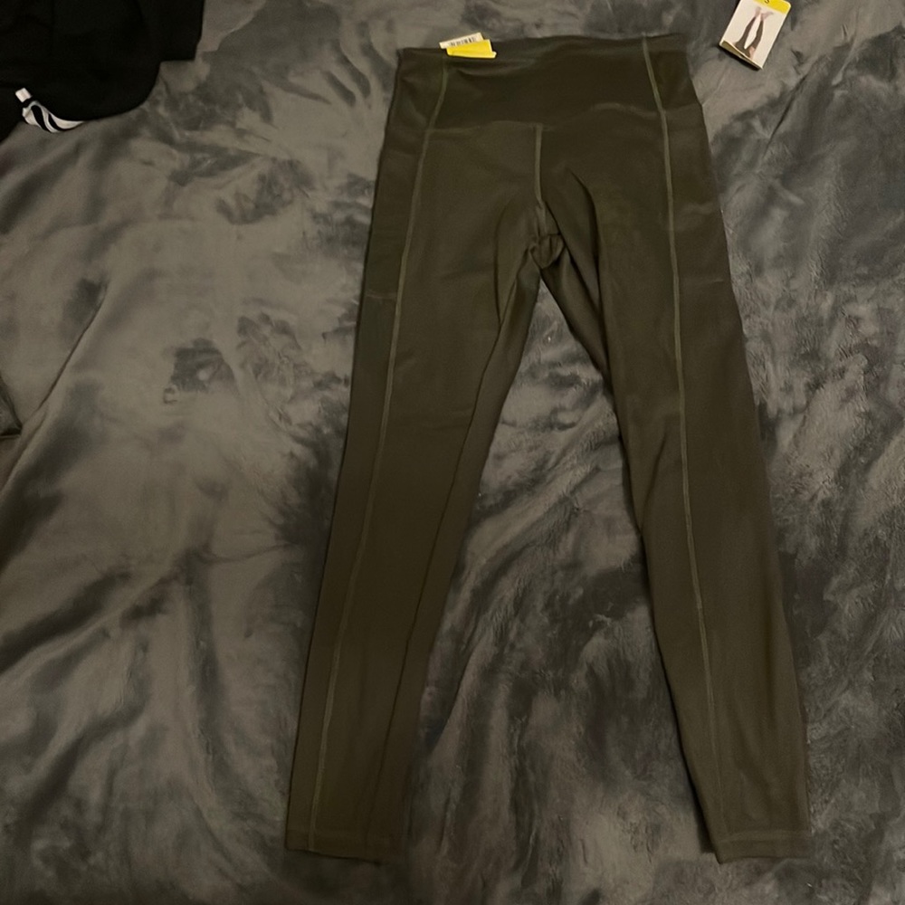 Olive Danskin leggings